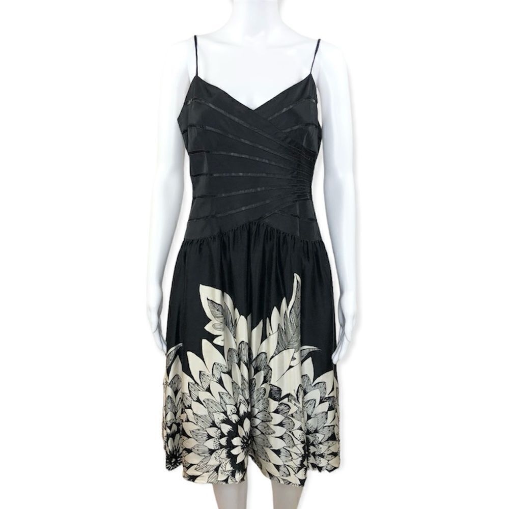 Adrianna Papell  Black White Silk Beaded Sleeveless Fit & Flare Dress Size 8